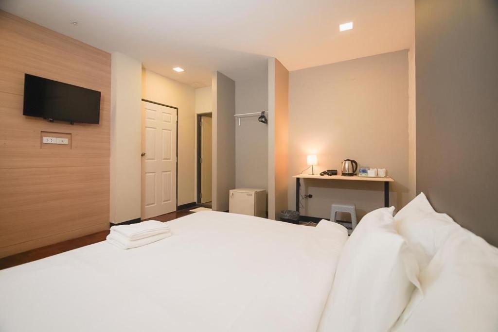 Z Go Bts St Louis Silom V โกอินน์ บีทีเอส เซนต์หลุยส์ สีลม 3 Bangkok