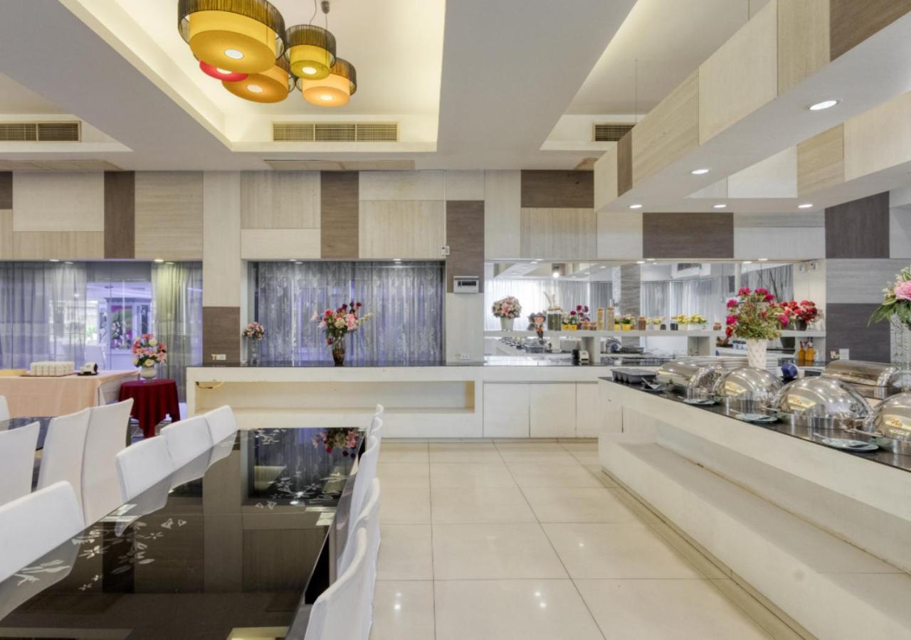 Aunchaleena Grand Hotel