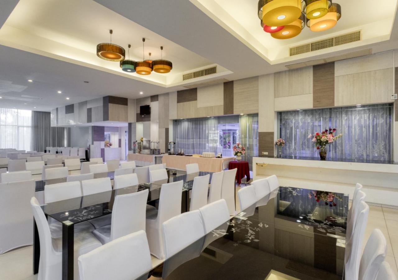 Aunchaleena Grand Hotel 5*