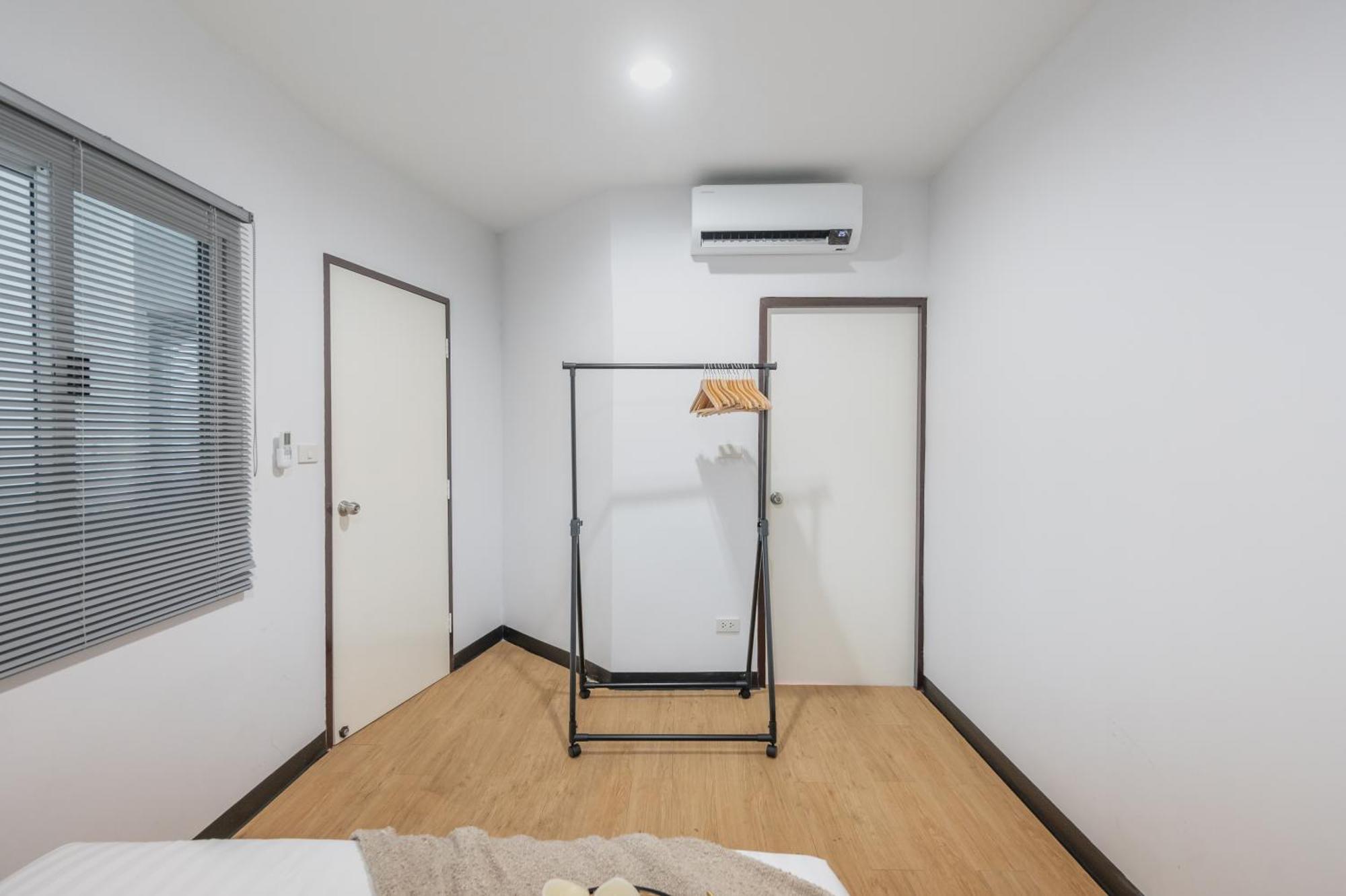 Apartment Cozyhouse,near To Btsonnut,10 Guests
