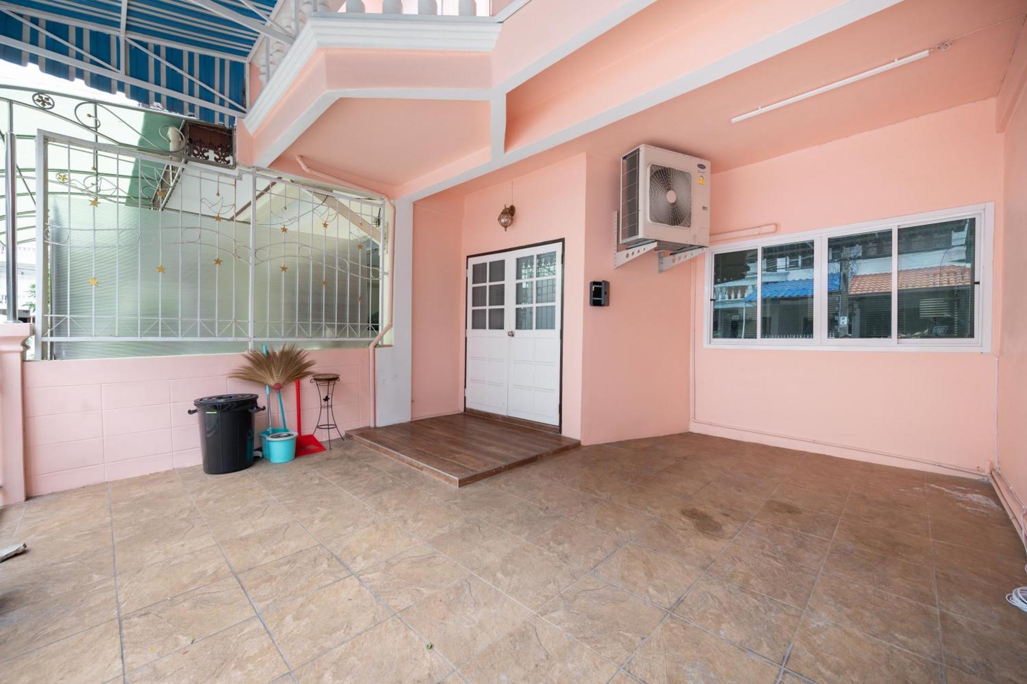 Cozyhouse,near To Btsonnut,10 Guests