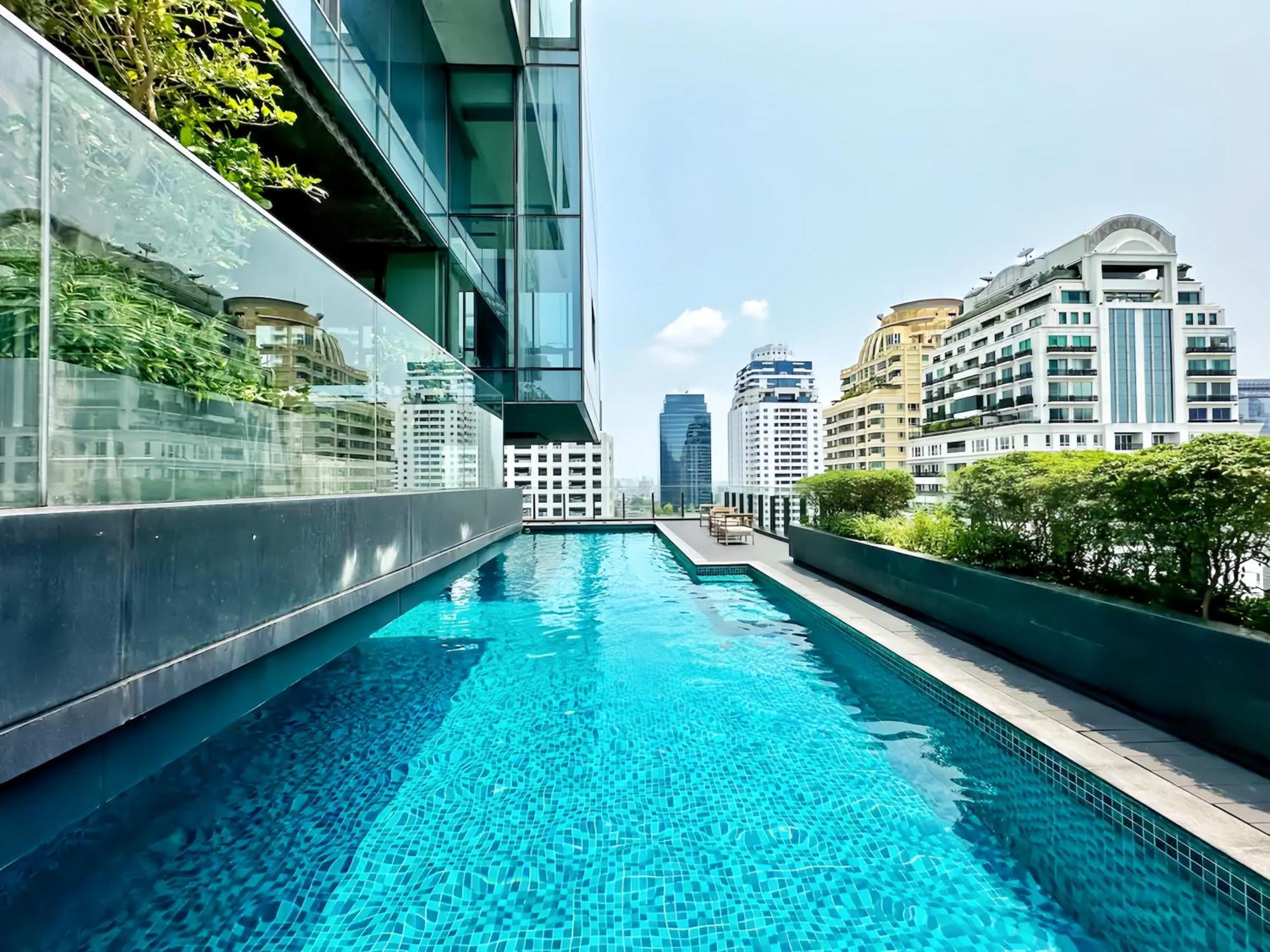 Circle Sukhumvit 11 *