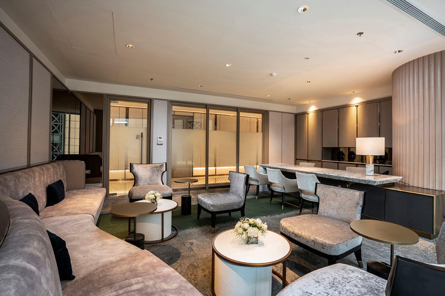 Residences Waldorf Astoria High Floor 83 Sqm