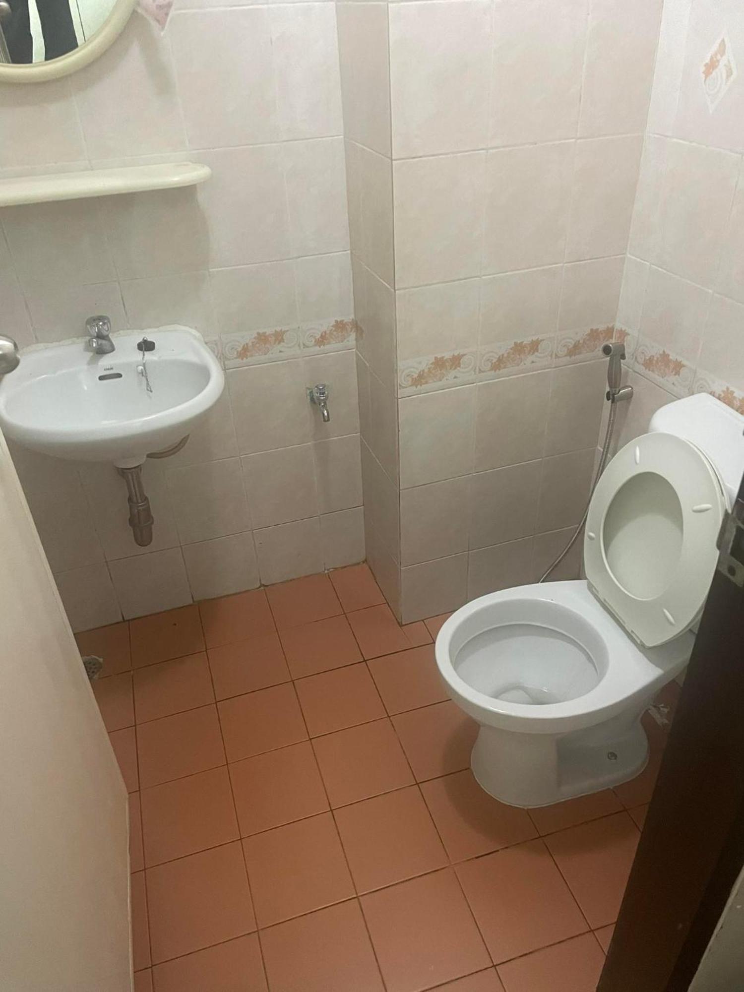 Viriyapon First Floor2 Apartment Bangkok