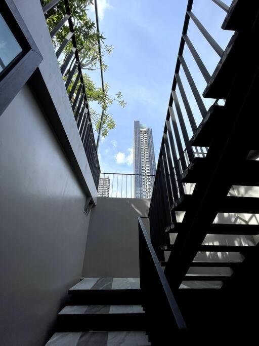 Luxury 2 Near Bts Thong Lor Apartment Bangkok