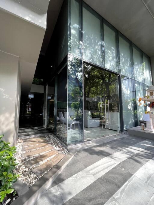 Luxury 2 Near Bts Thong Lor Bangkok