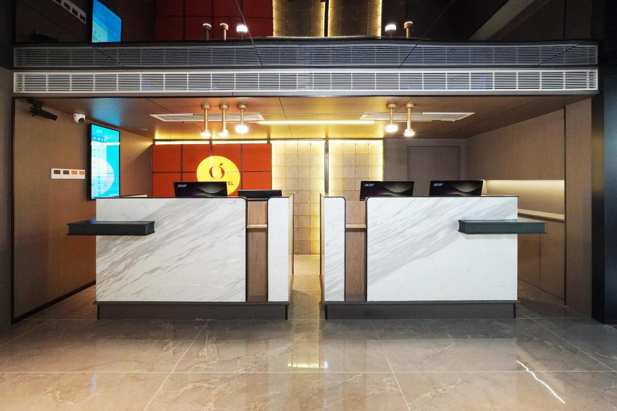 Juzi Hotel 3*