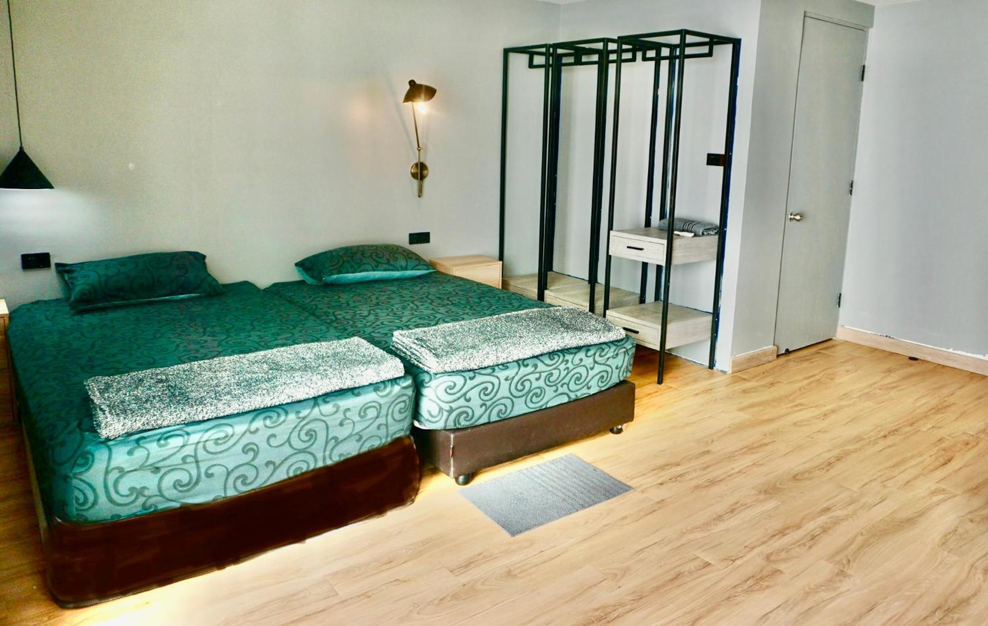 Appartement Silom Soi 3 Hash Hip And Funky With Rooftop View *