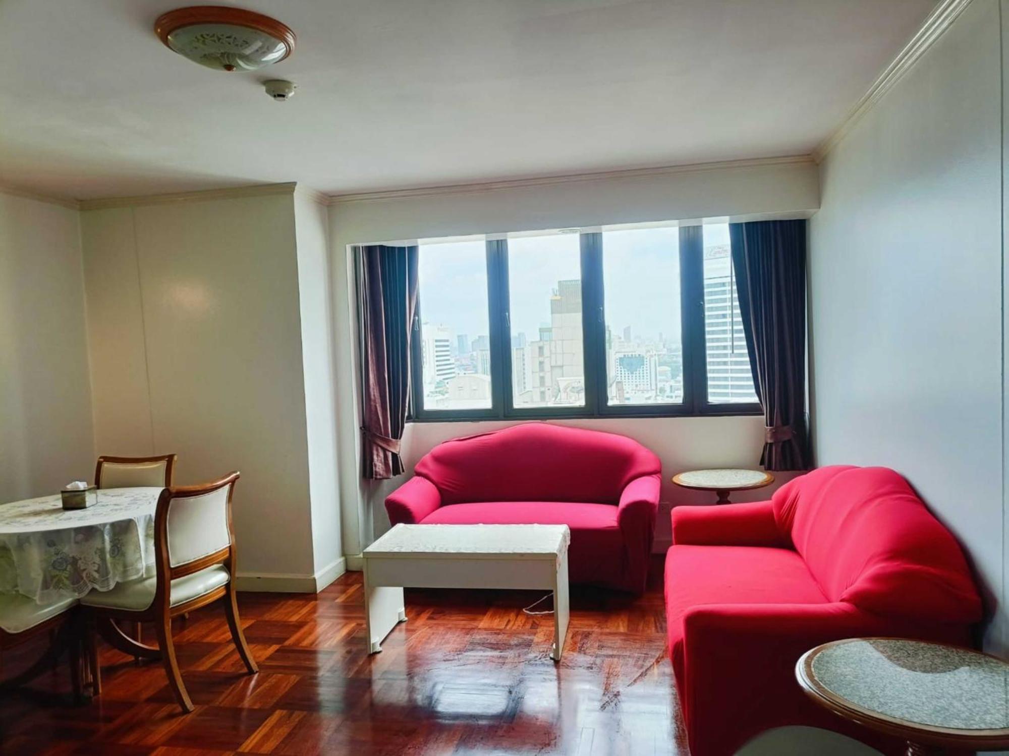 Omni Tower Sukhumvit Soi 4 Direct *