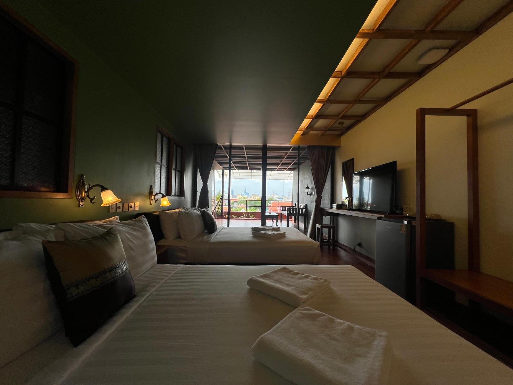 Guest house Cha Na At Merry V *