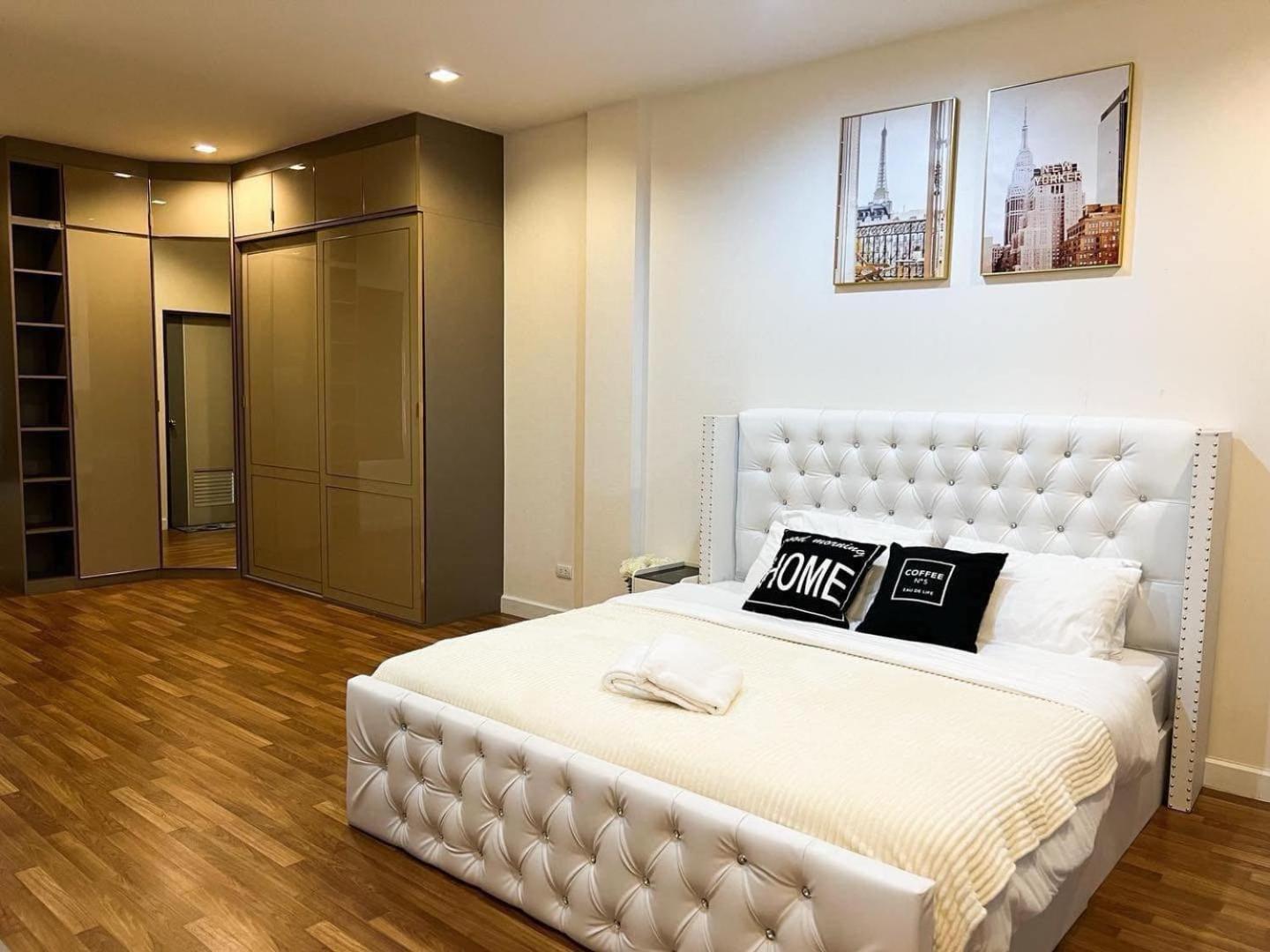 Villa House *