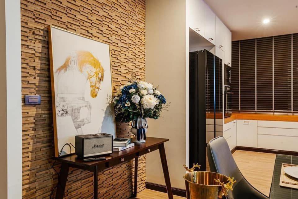 Luxury Pool 77 * Bangkok