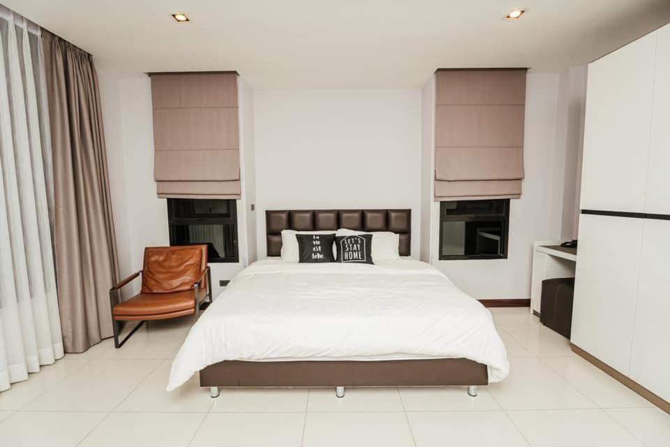 Luxury Pool 77 Villa *