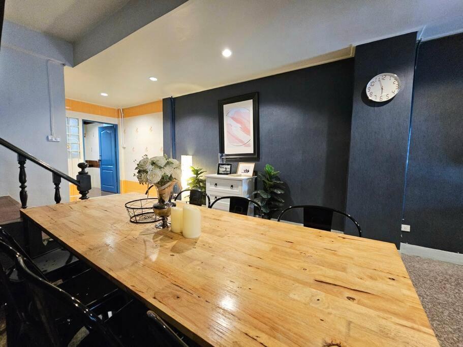 Holiday home 10mins Bts Skytrain Onnut Station