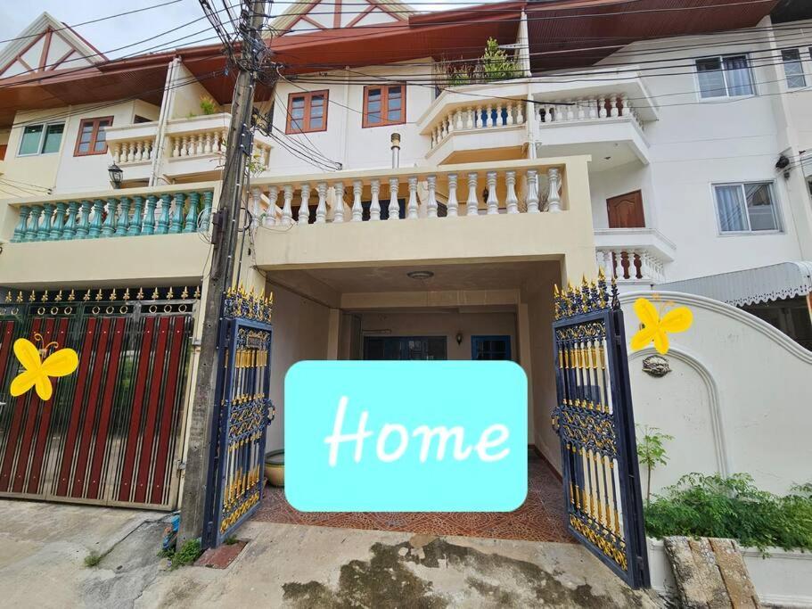 10mins Bts Skytrain Onnut Station Holiday home *