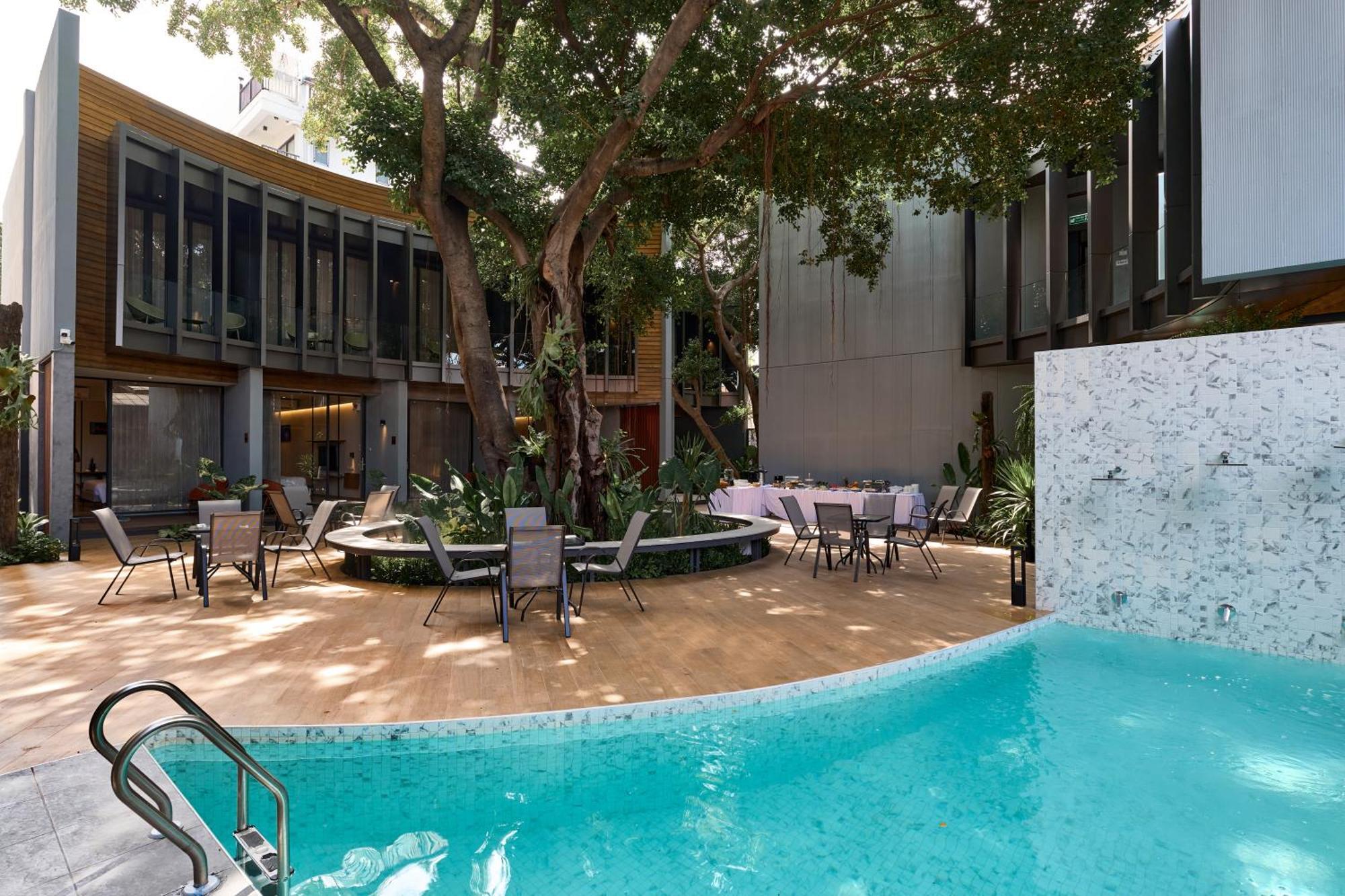 Red Door Samsen Hotel, 3*