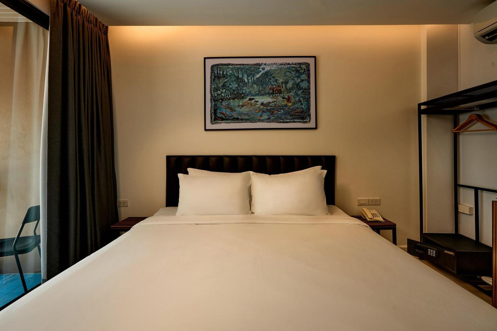 Red Door Samsen Hotel, Hotel 3*
