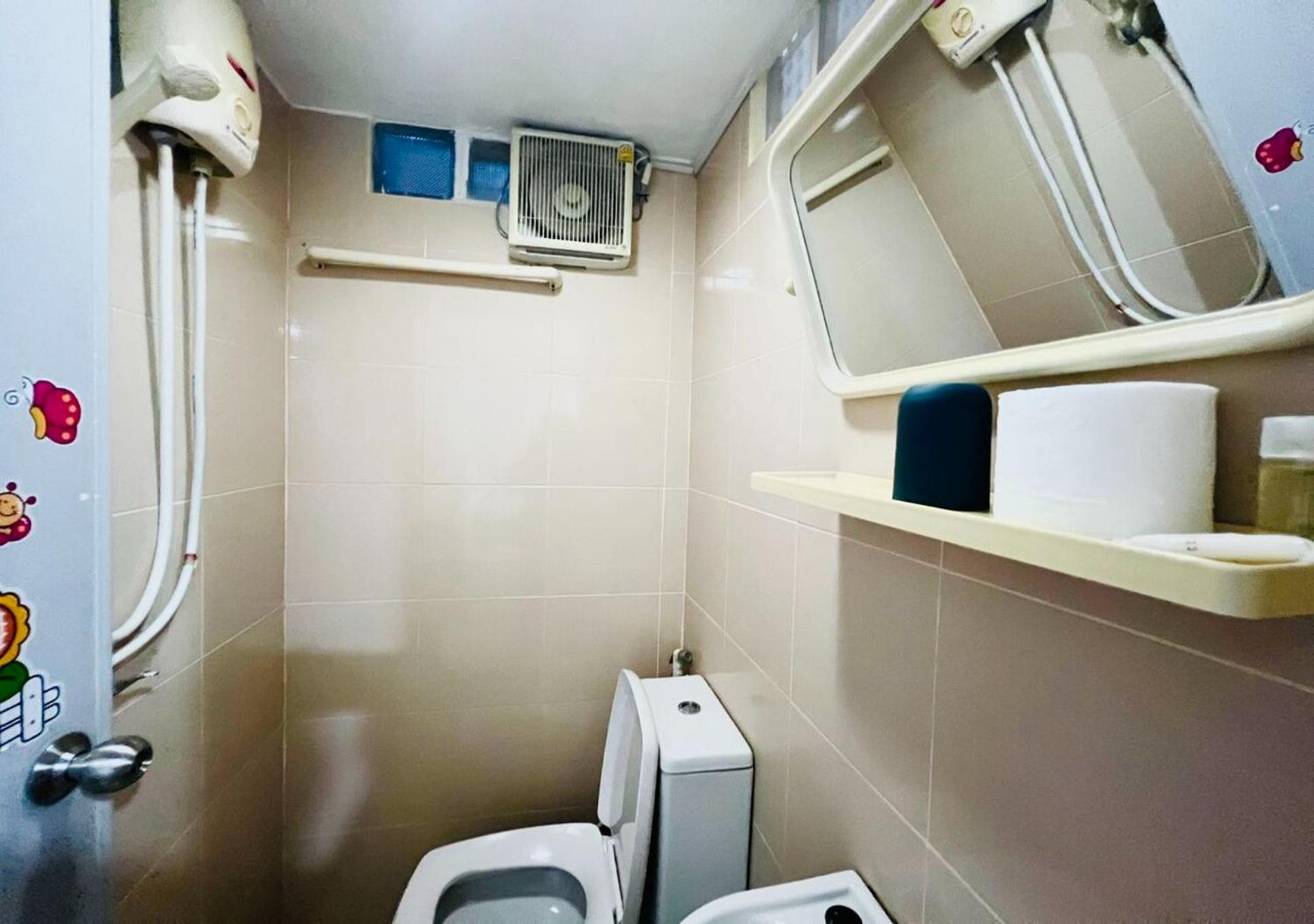 Ree House@soi Cowboy-asoke Bts-mrt Gasthof