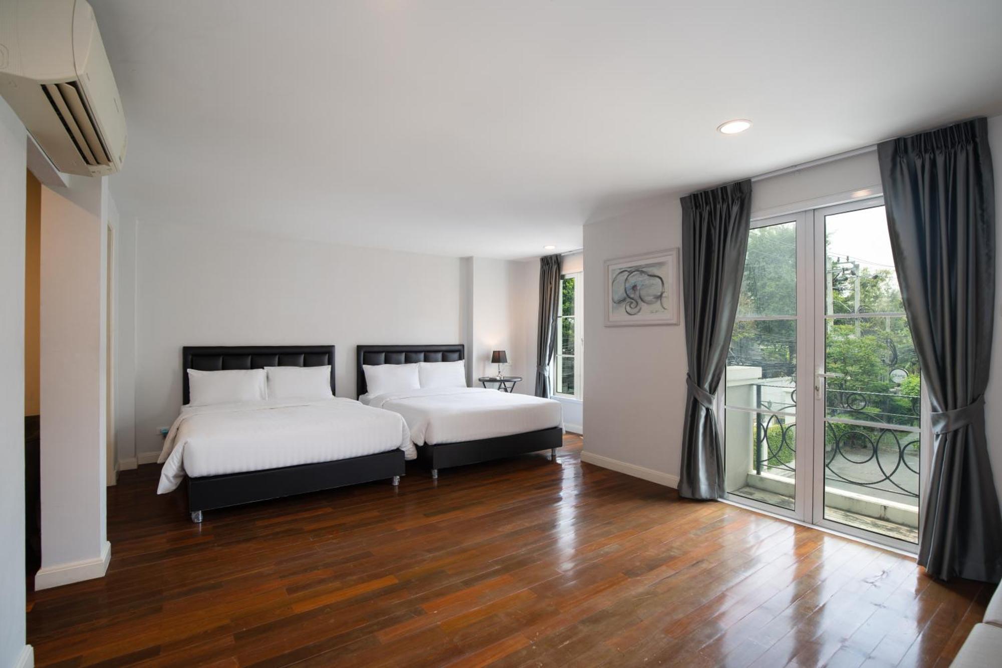 Inhome Luxury By Kitty *