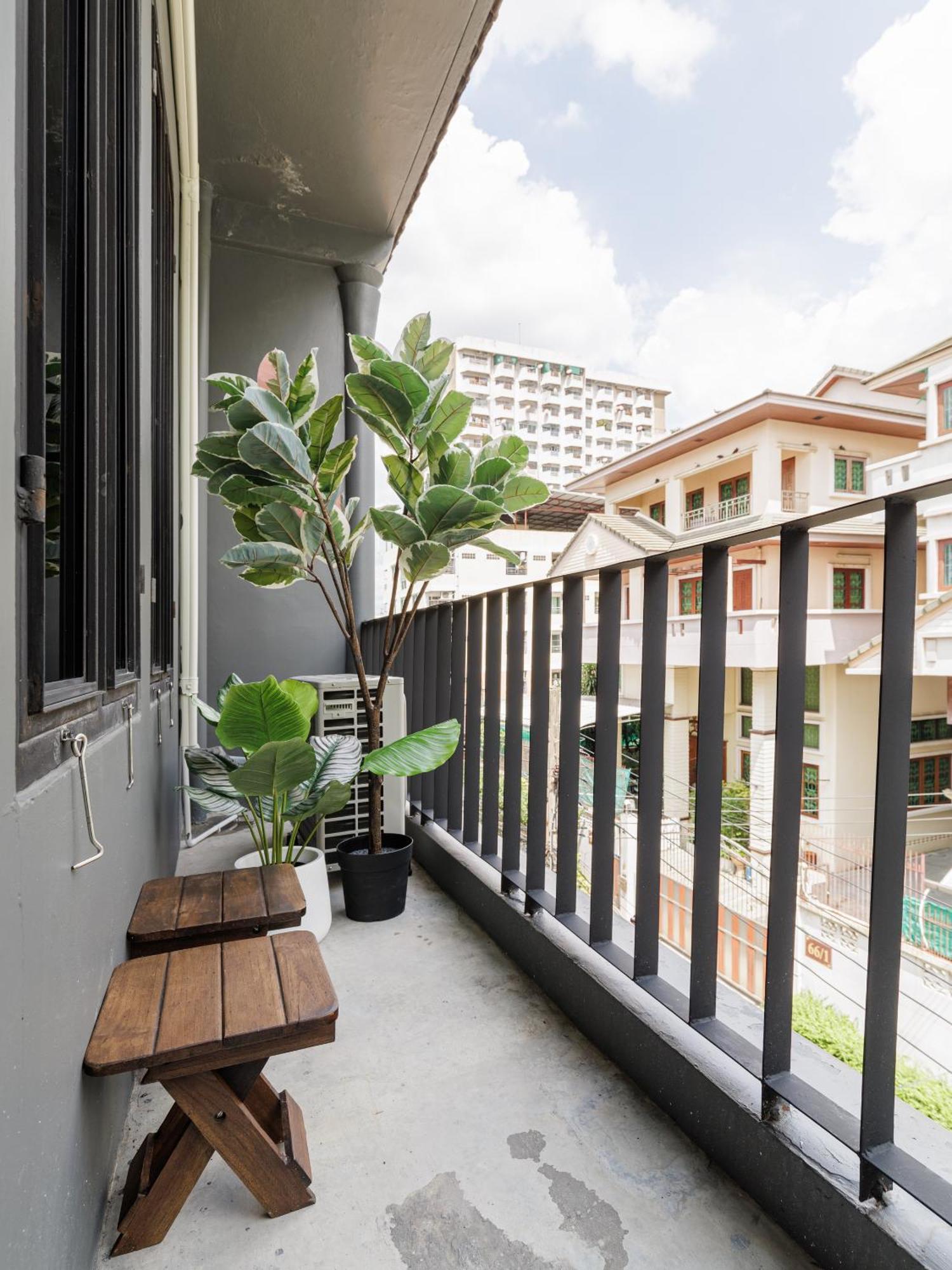Wabisabi 3 Min To Train Station Hotel Bangkok