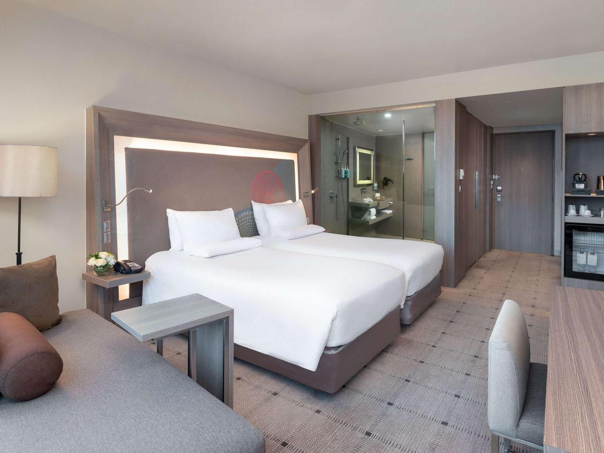 Novotel Platinum Pratunam Hotel 4*