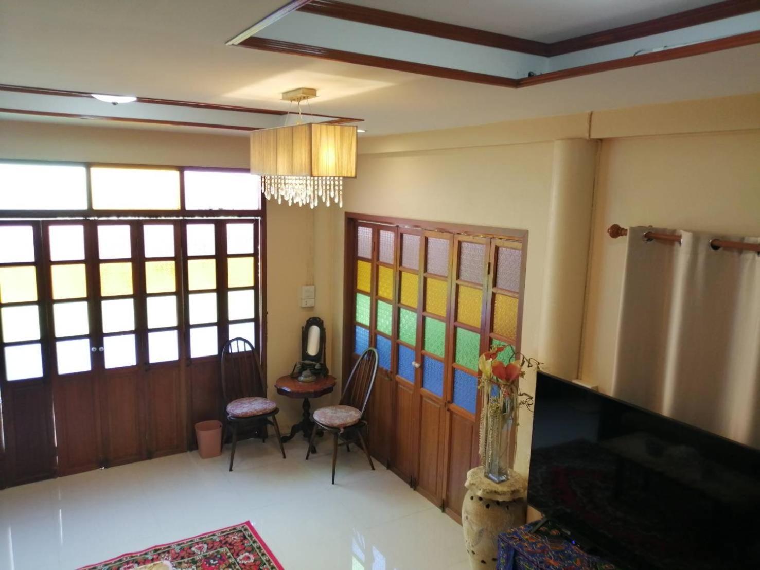 Baan Chay Sala, 2 Bedrooms House Near Airport Holiday home Bangkok