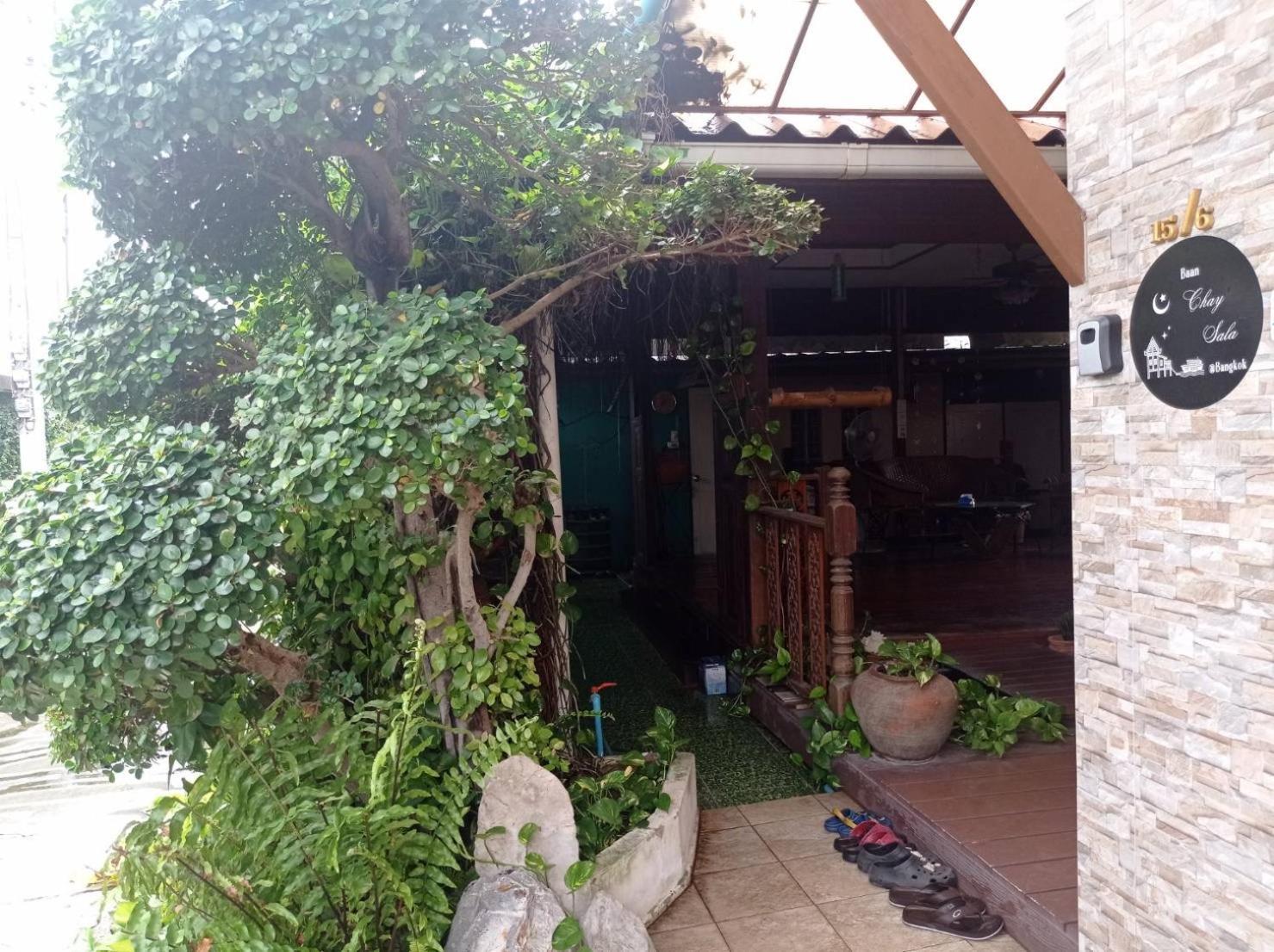 Baan Chay Sala, 2 Bedrooms House Near Airport * Bangkok