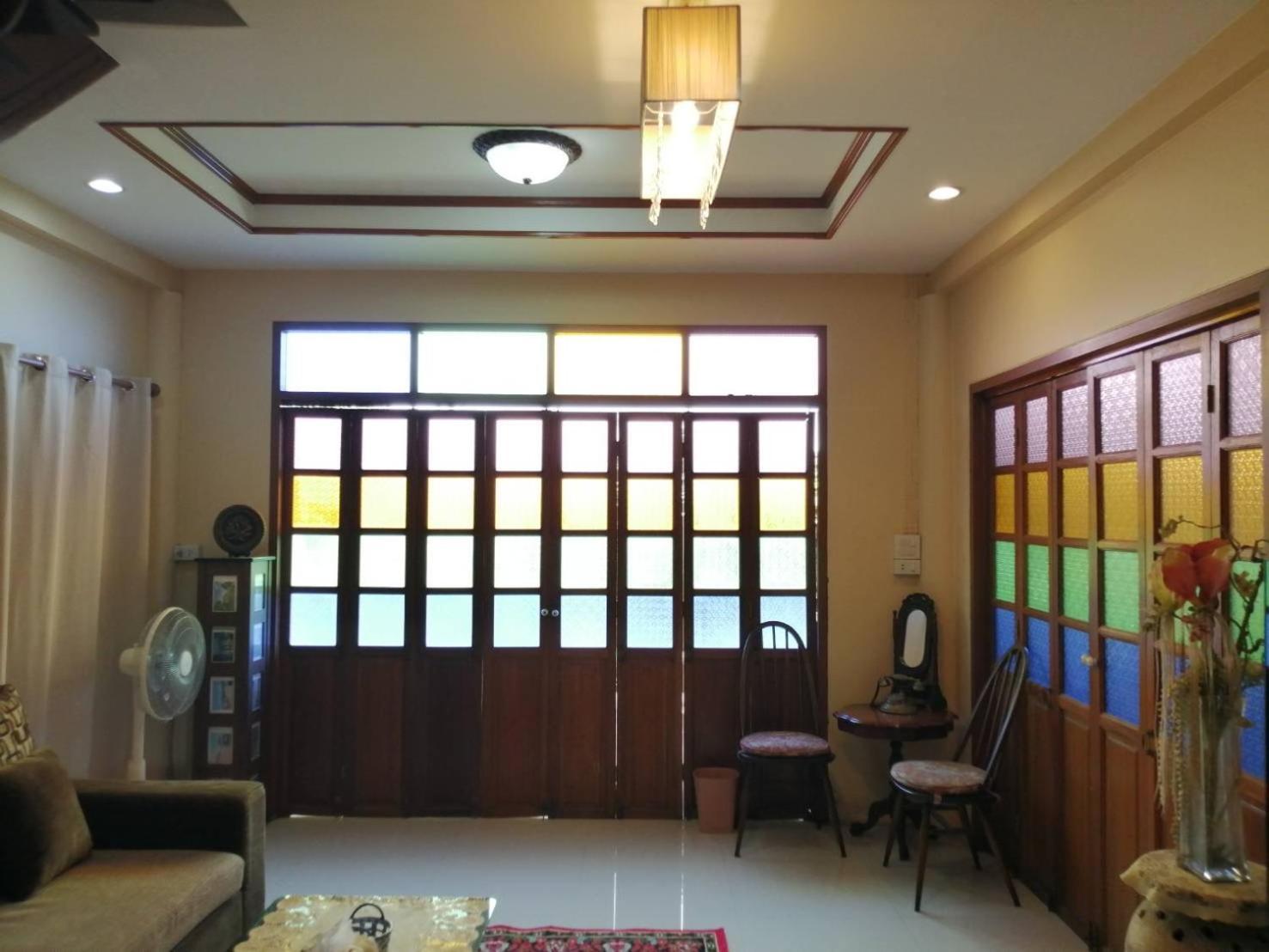 Baan Chay Sala, 2 Bedrooms House Near Airport Bangkok