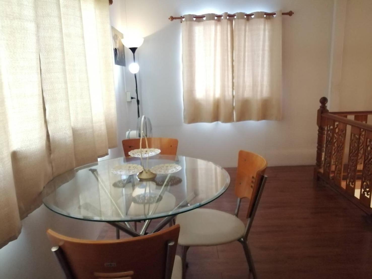 Baan Chay Sala, 2 Bedrooms House Near Airport