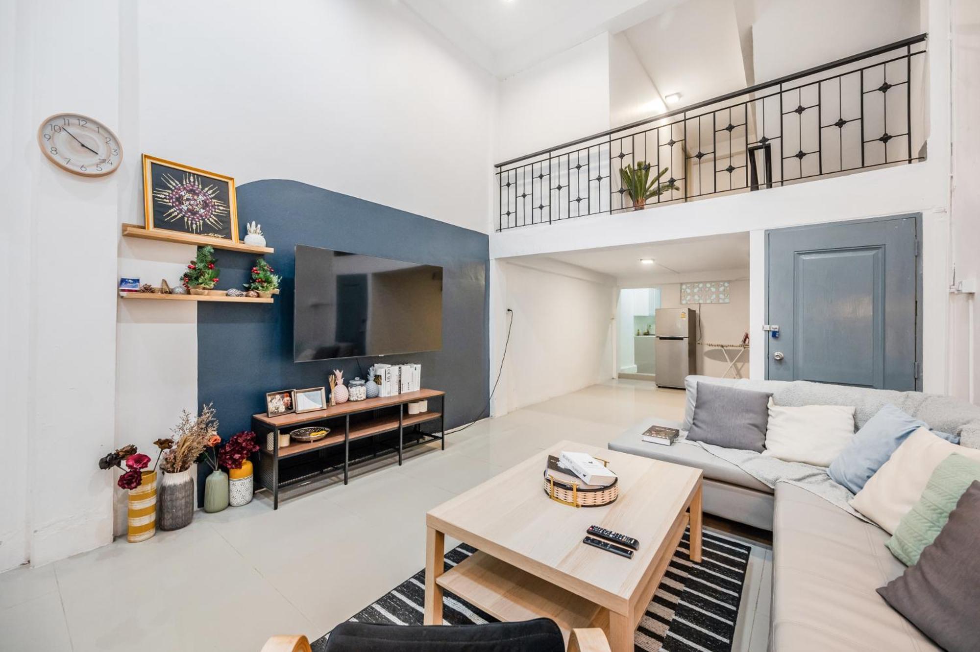Entire Cozy House/near Bts Skytrain/12pp * Bangkok