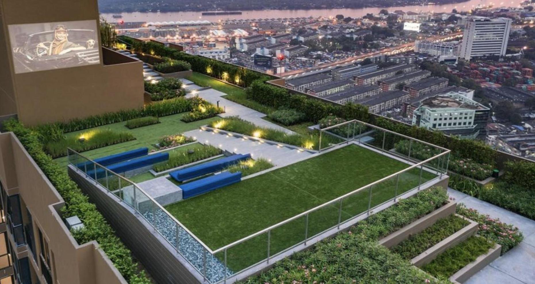 Luxury Living With Breathtaking Cityscape Vistas Bangkok