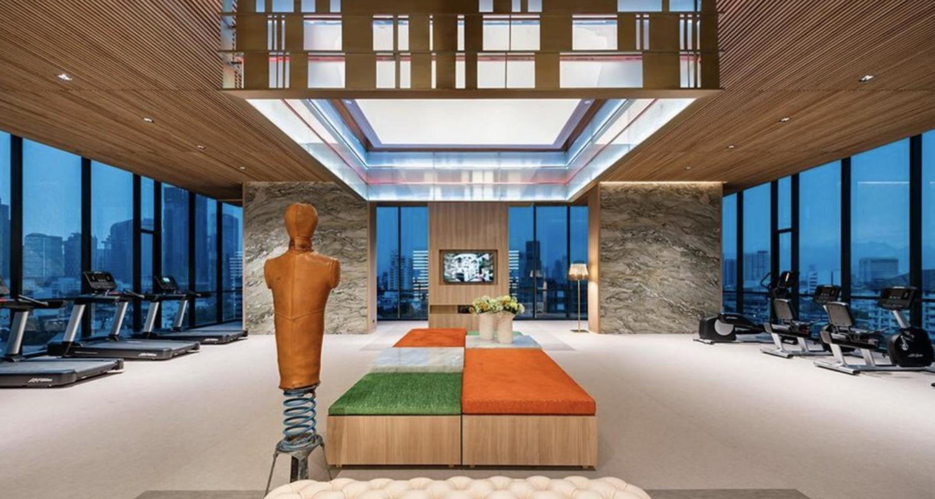 Apartment Luxury Living With Breathtaking Cityscape Vistas Bangkok