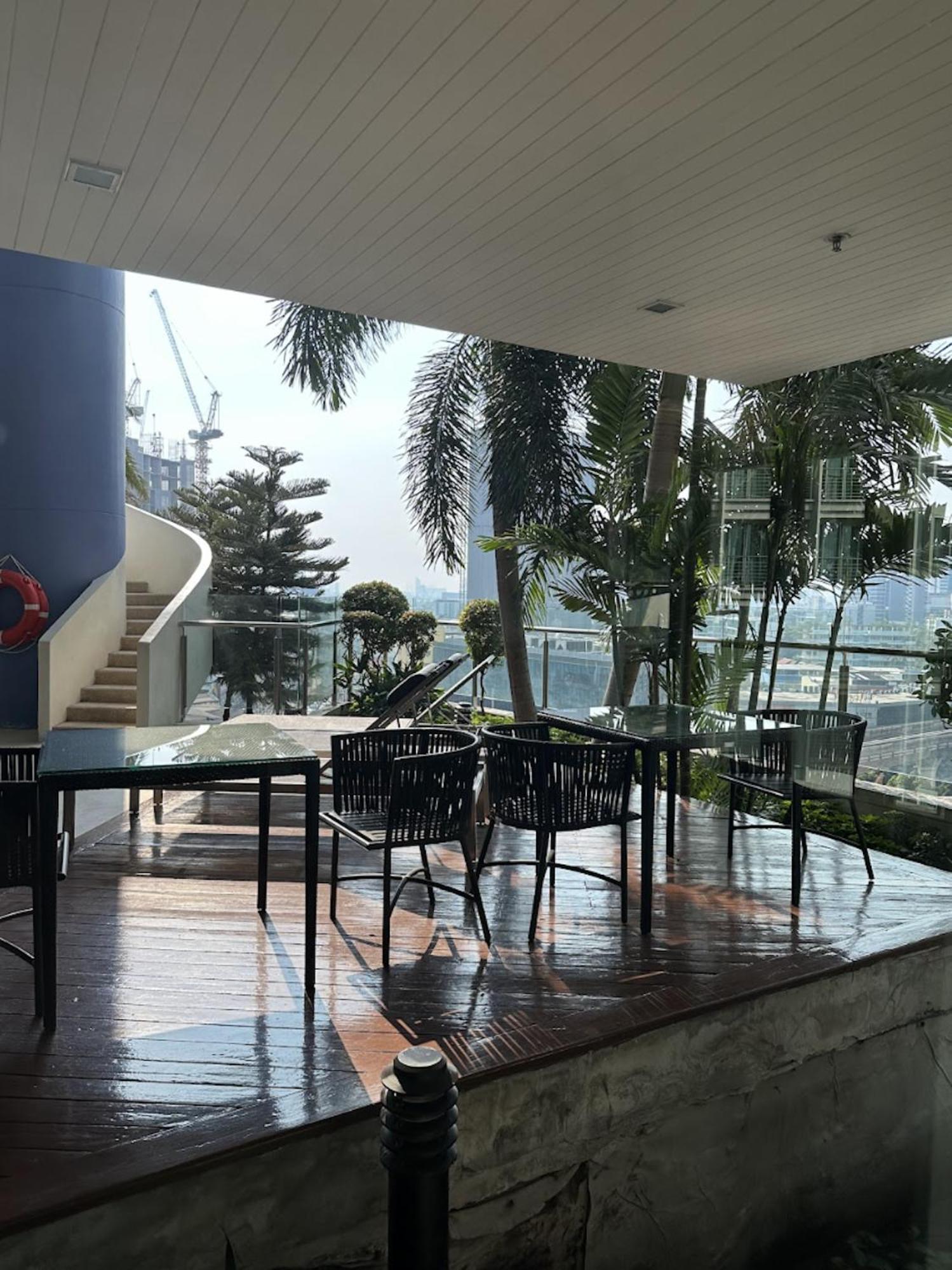 1br-bts Phra Khanong 1min-sky Infinity Pool&gym