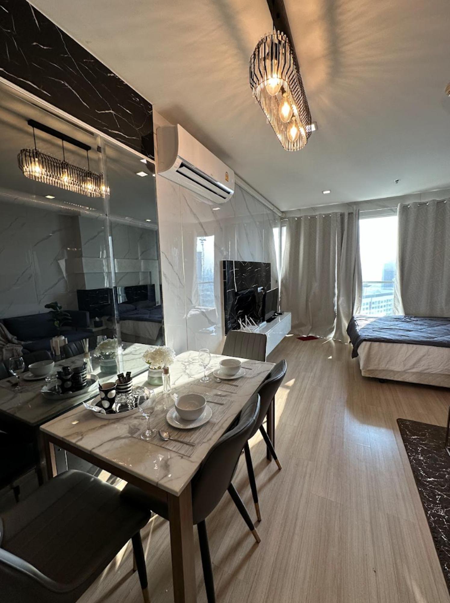 1br-bts Phra Khanong 1min-sky Infinity Pool&gym Apartment *