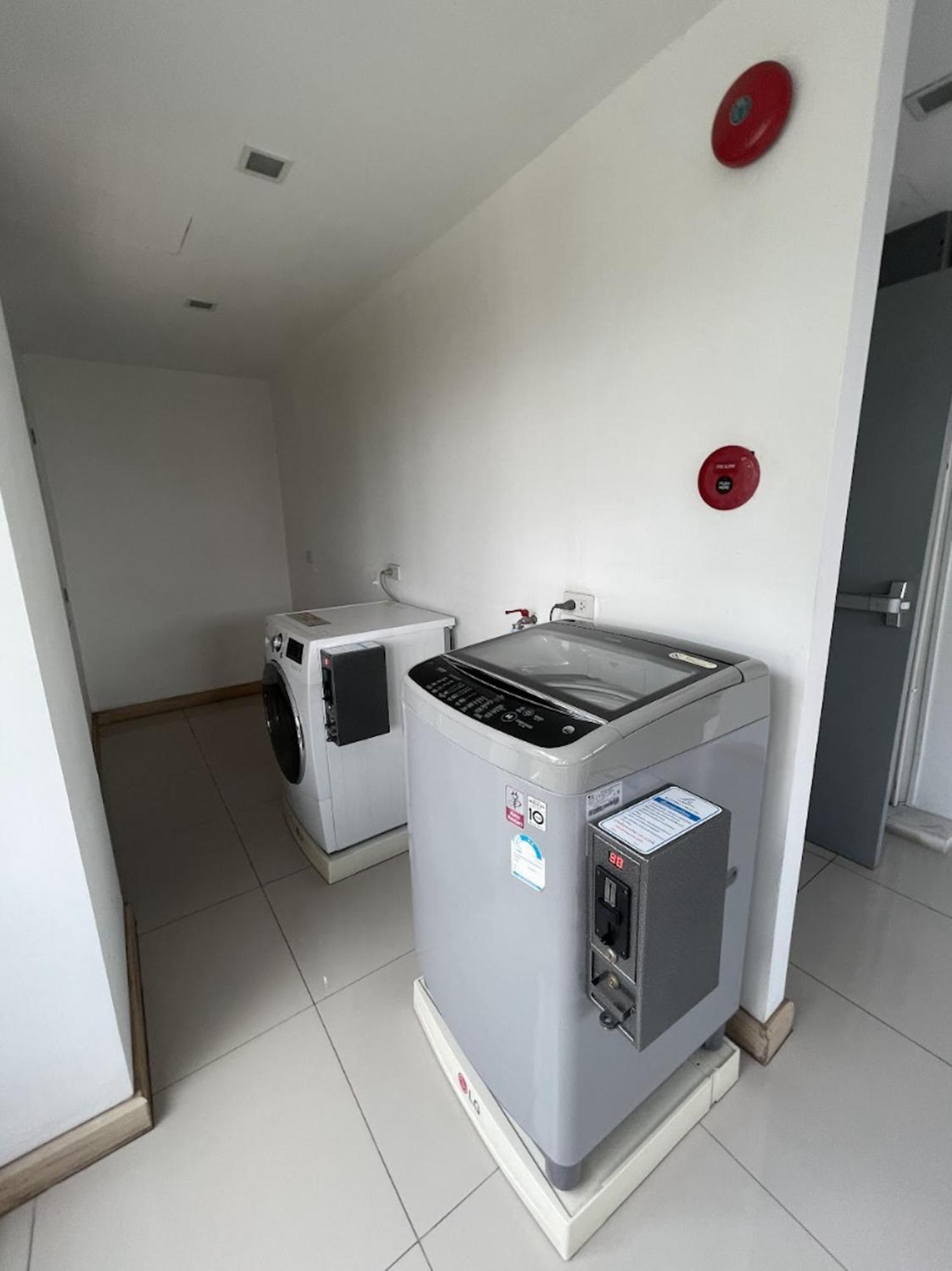 Apartment 1 Big Br Near Bts Ekkamai - Sky Pool & Gym Bangkok