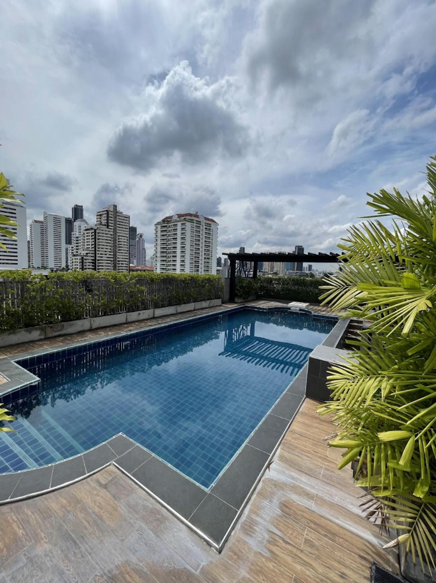1 Big Br Near Bts Ekkamai - Sky Pool & Gym