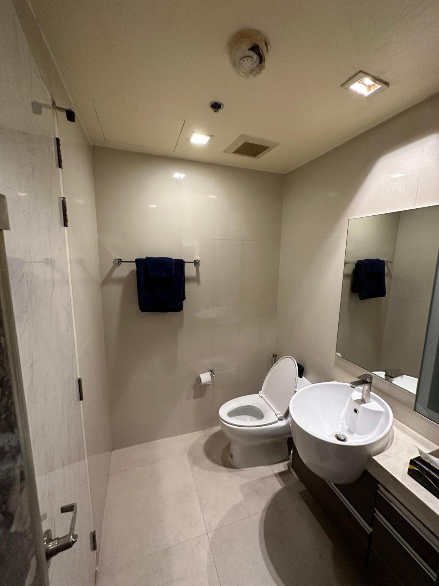 1br-bts Phra Khanong 1min-sky Infinity Pool&gym Apartment