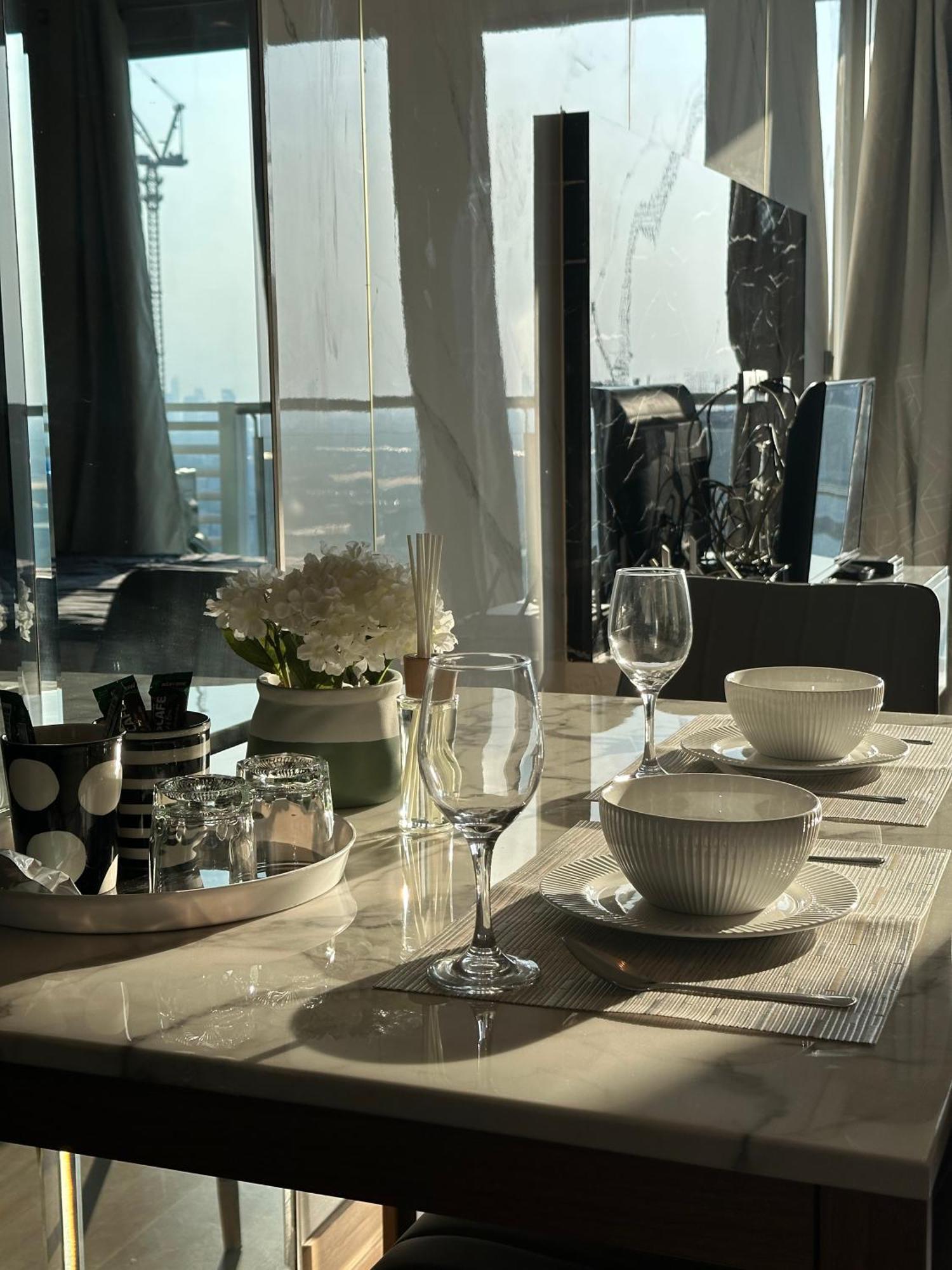 Apartment 1br-bts Phra Khanong 1min-sky Infinity Pool&gym Bangkok