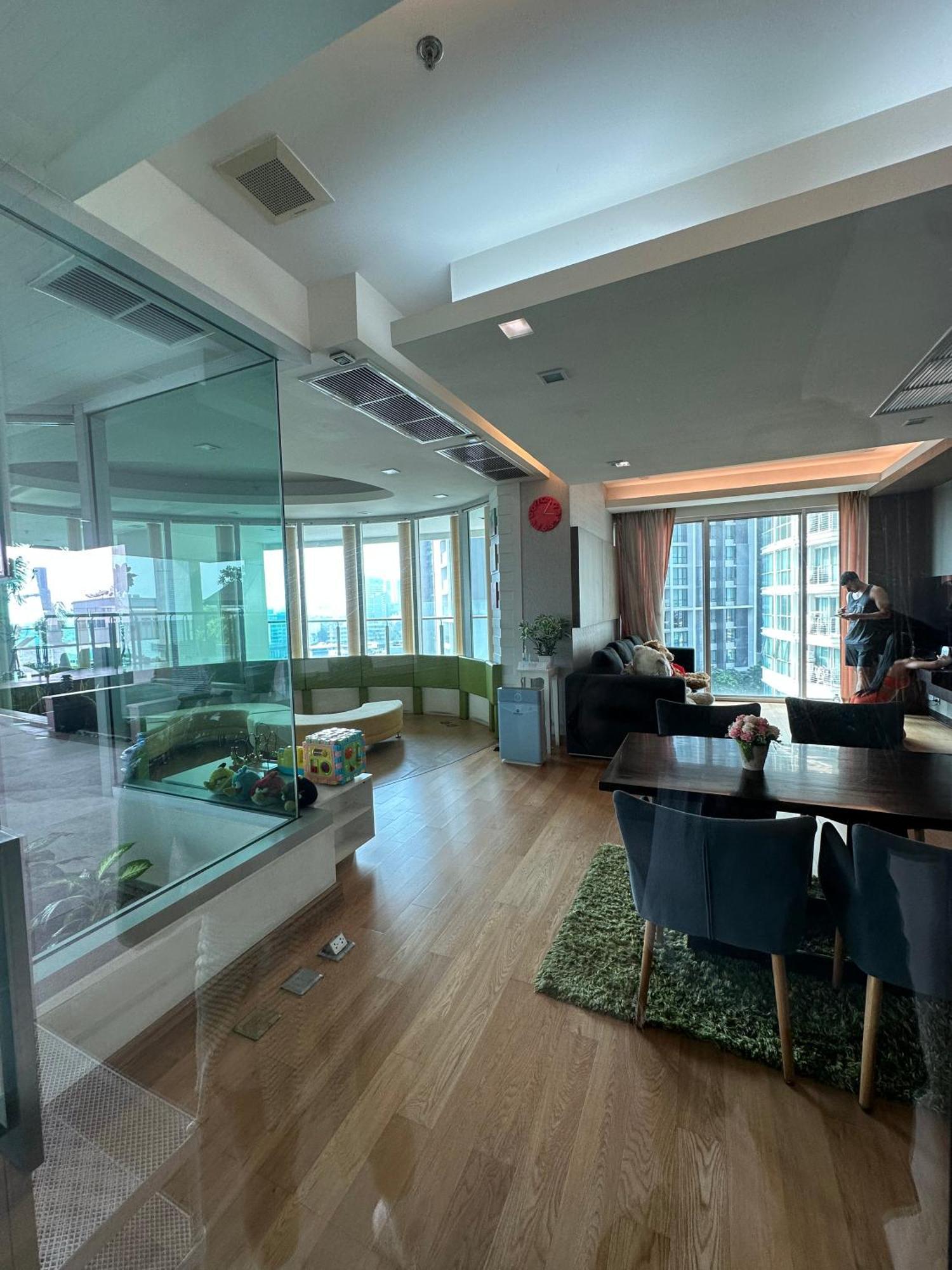 1br-bts Phra Khanong 1min-sky Infinity Pool&gym Apartment *