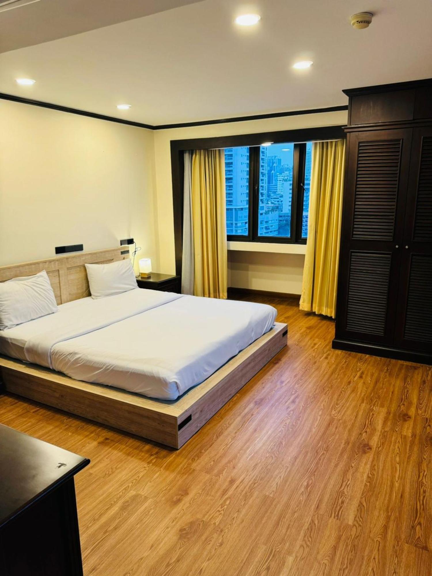 Apartment Affordable Serviced Apartment Nana - Omni Tower Sukhumvit Location Bangkok