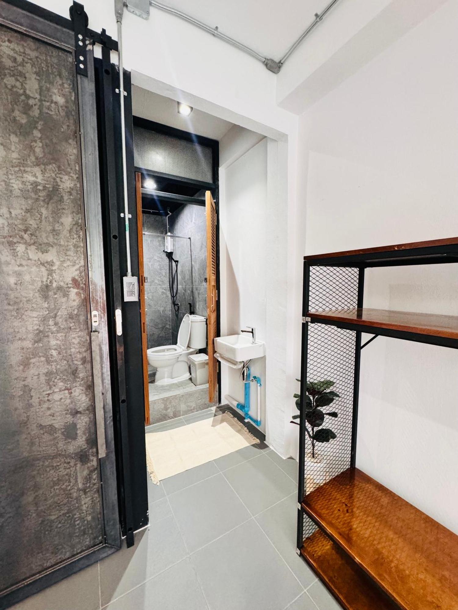 Apartment Modern Sukhumvit House Near Phrakanong Bts Station Bangkok