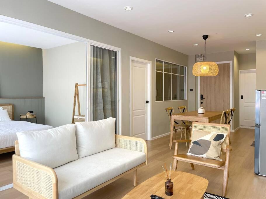 Fl4 Entire Apartment,2br,balcony,5min To Khaosan Apartment