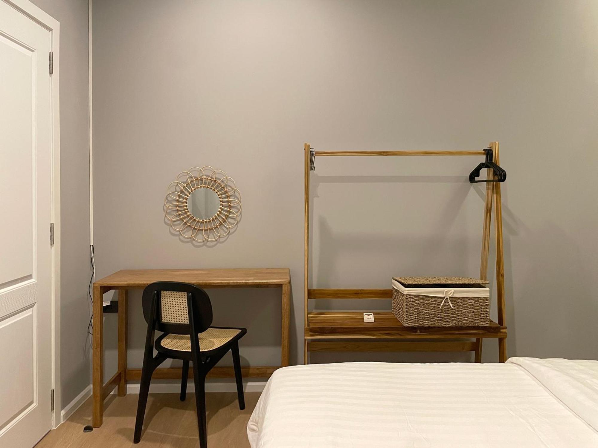 2nd Fl. 2br In Old Town With Rooftop View Bangkok