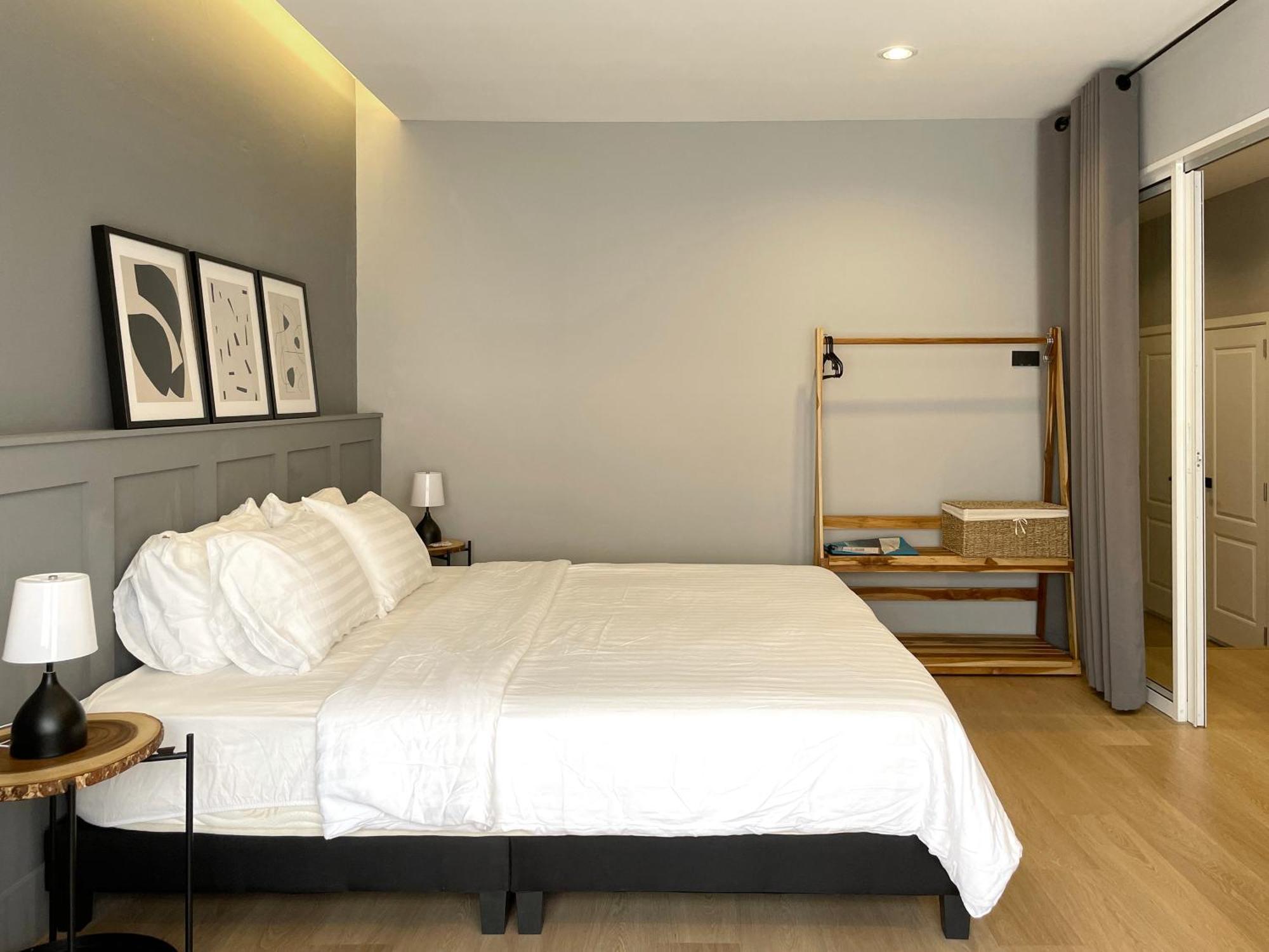2nd Fl. 2br In Old Town With Rooftop View
