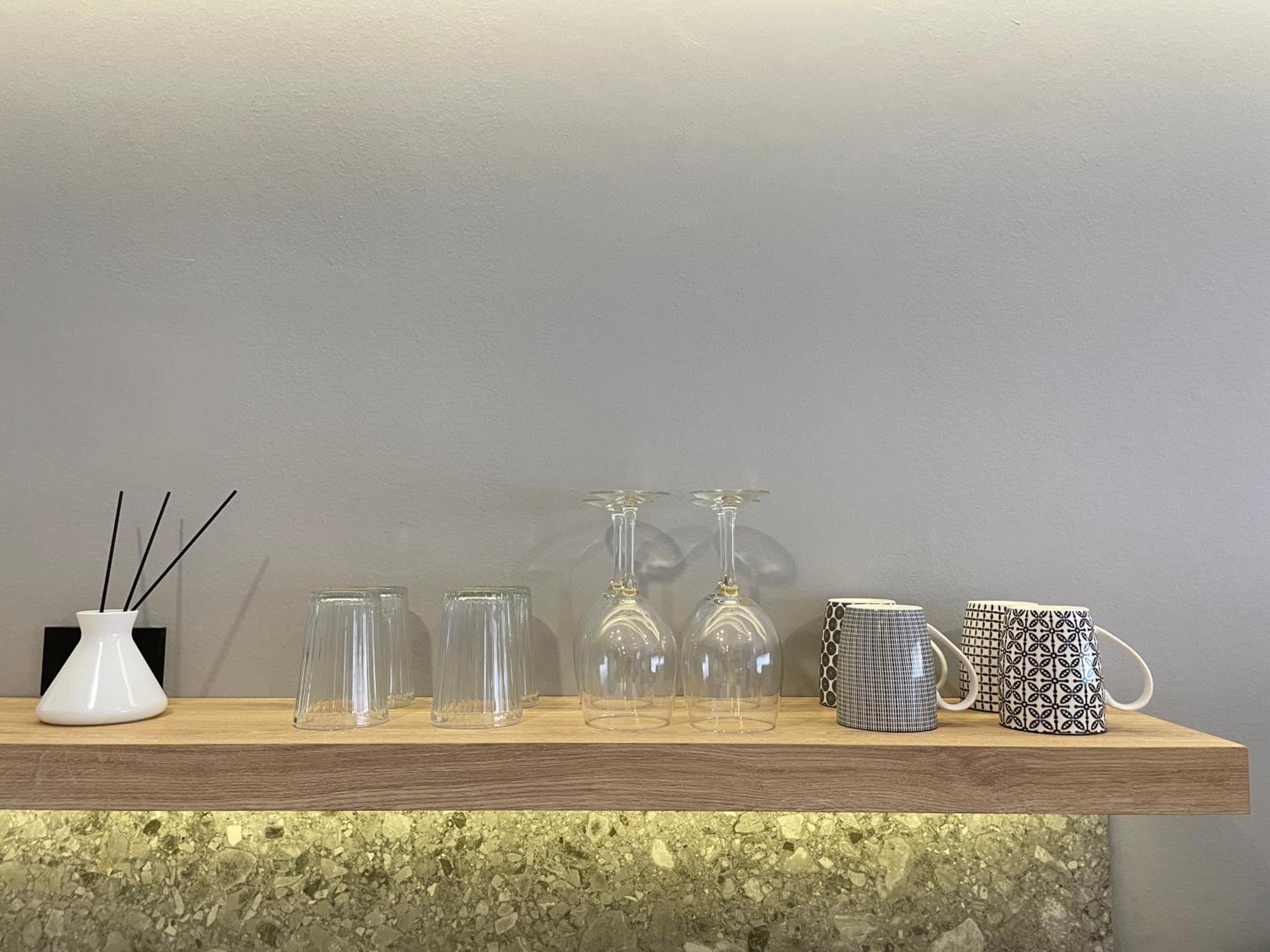 2nd Fl. 2br In Old Town With Rooftop View *