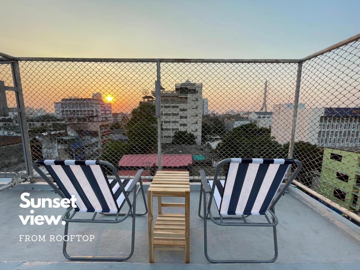 Apartment 2nd Fl. 2br In Old Town With Rooftop View *