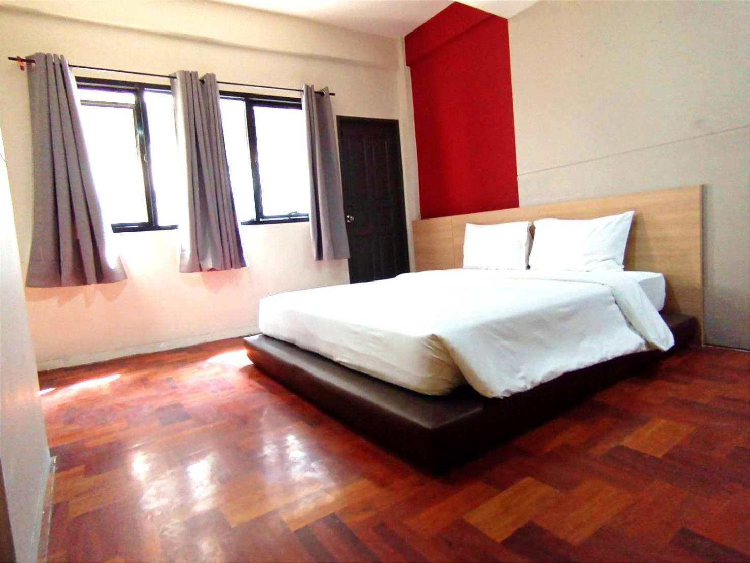 Go Silom Bts Surasak X โกอินน์ สีลม บีทีเอส สถานีสุรศักดิ์ Apartment Bangkok