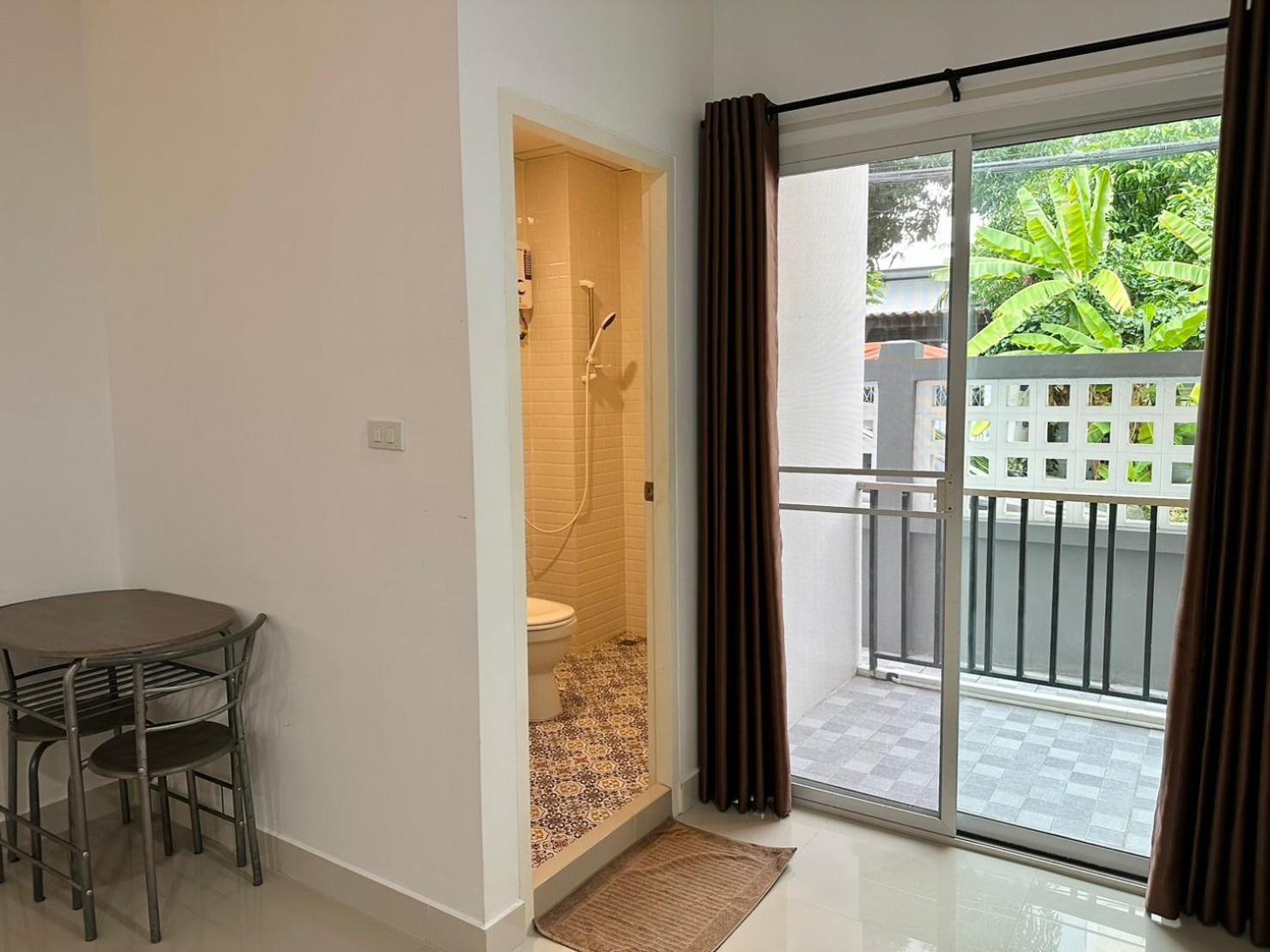 Apartment Hada House
