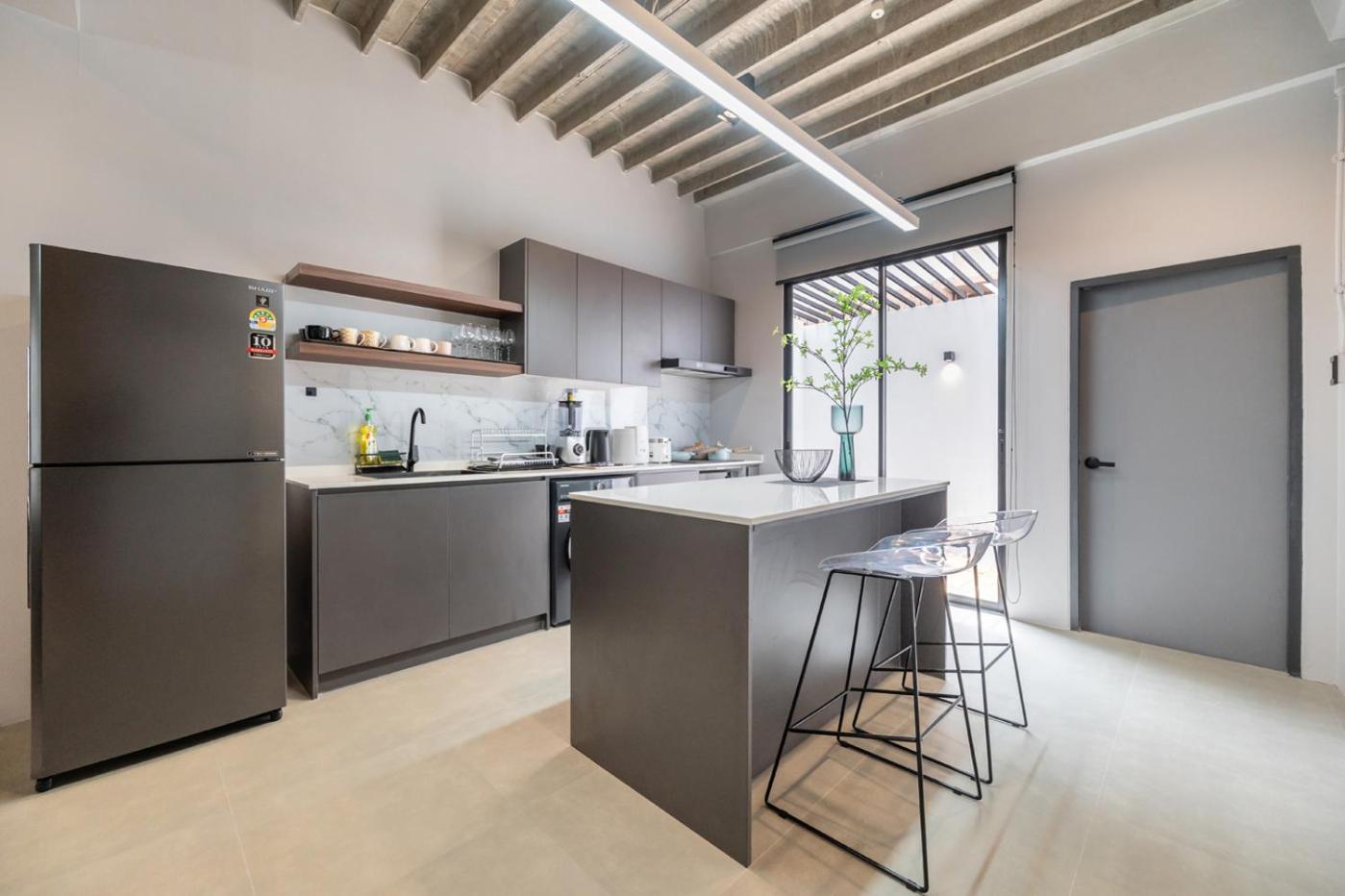 Haus Phrom Phong Holiday home