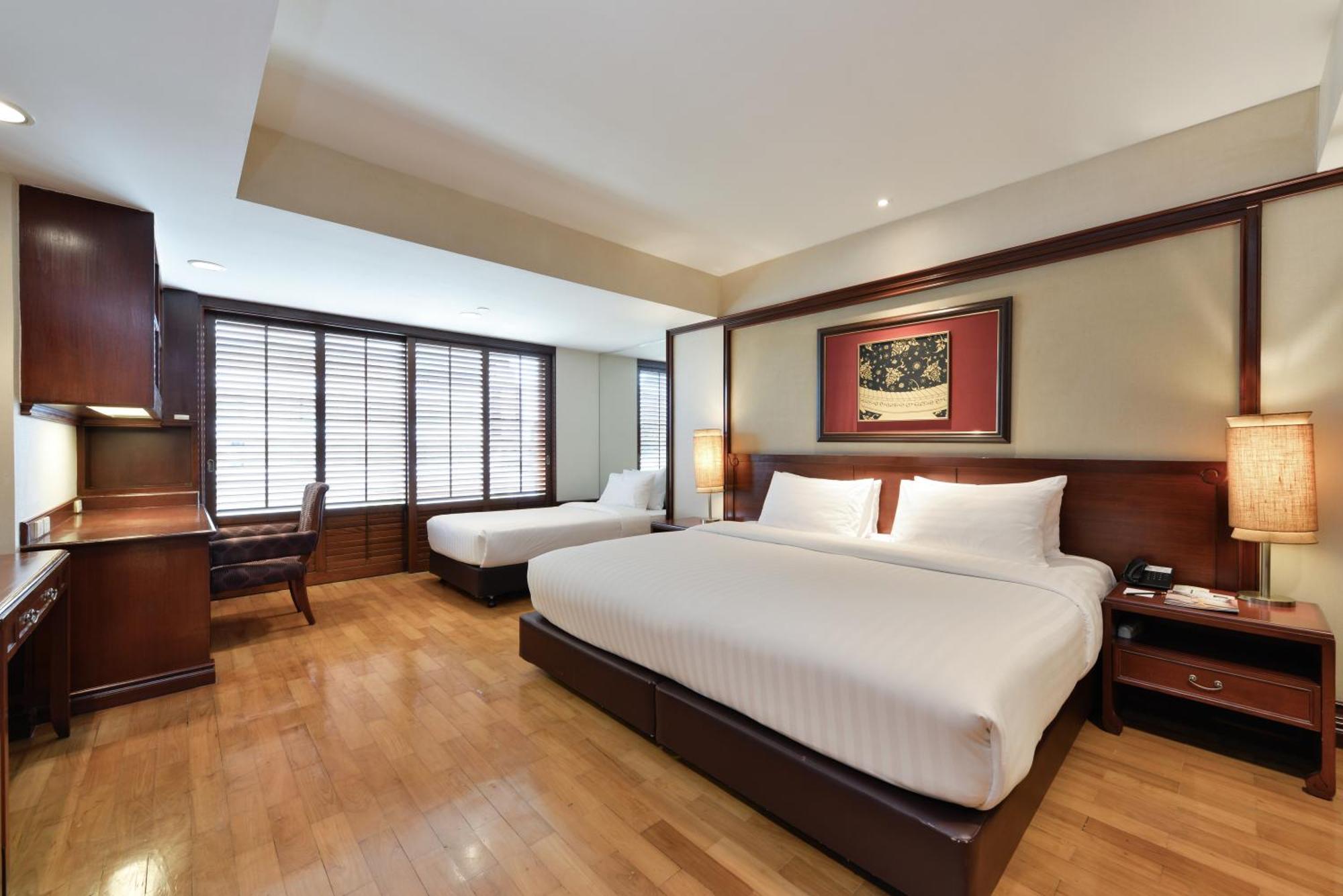 Centre Point Sukhumvit Thong-lo Hotel 4*